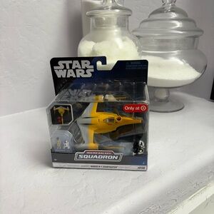 Star Wars MICRO GALAXY
SQUADRON ANAKIN'S NABOO N-1 STAR-FIGHTER™ #0150 Disney